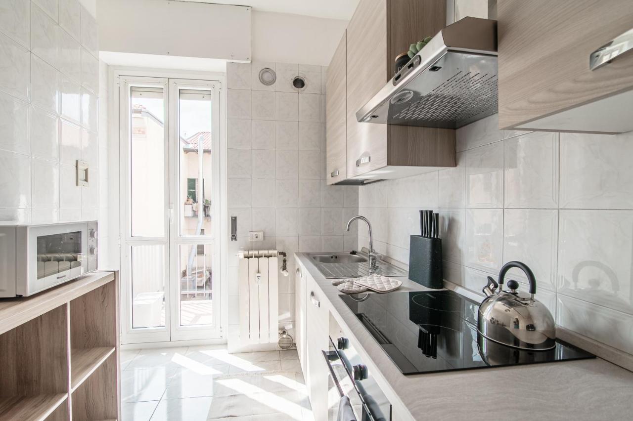 Apartment Lovely With Private Parking In