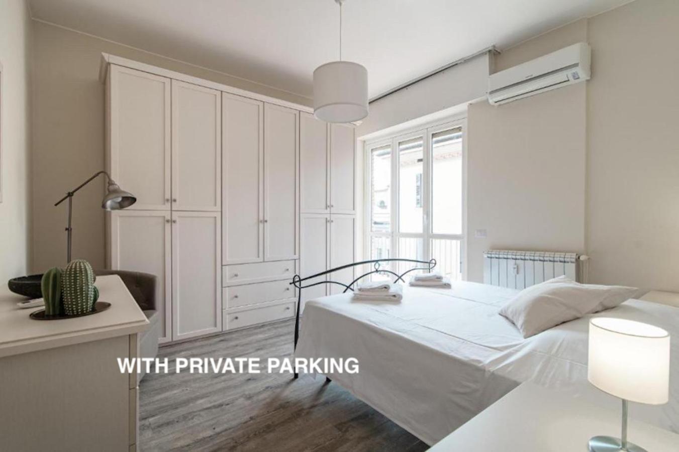 Lovely With Private Parking In Apartment